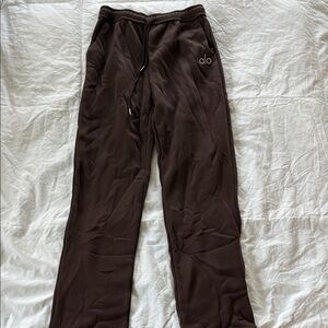 ALO Yoga Men's Dark Brown Joggers